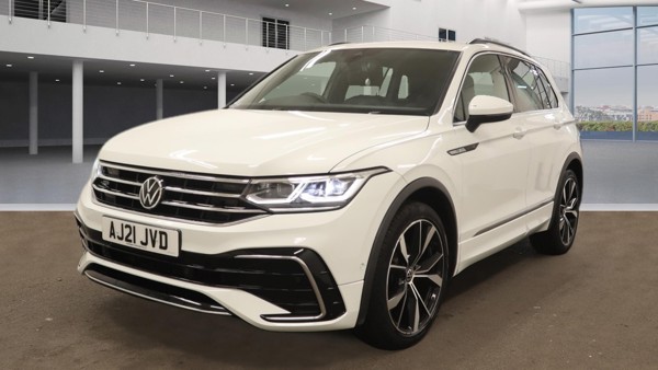 VOLKSWAGEN Tiguan